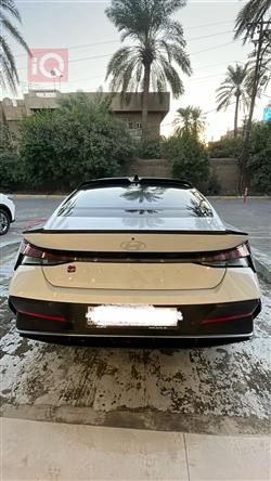 هیوندای ئەلەنترا